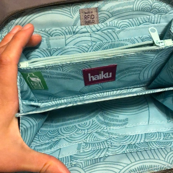 Haiku Wallet - Picture 2 of 5